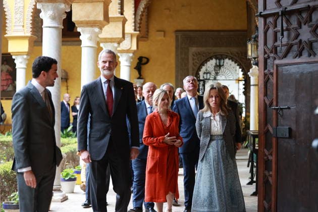 King Felipe VI visits the exhibition Cayetana Grande de Espana in Seville King Felipe VI , accompanied by the Duchess of Montoro and curator of the exhibition, Eugenia Martínez de Irujo , opens in Seville the exhibition Cayetana Grande de Espana , which commemorates the centenary of the birth of Cayetana de Alba On March 4, 2026 in Seville Andalusia, Spain Felipe VI inaugurates the exhibition Cayetana Grande de Espana at the Palacio de Las Duenas The exhibition curated by Eugenia Martínez de Irujo and Cristina Carrillo de Albornoz has been promoted by the Casa de Alba Foundation on the occasion of the centennial of the birth of the 18th Duchess of Alba, Cayetana Fitz James Stuart After three years of research, the exhibition contains a sel  Copyright: xRocioxRuzx 7338050