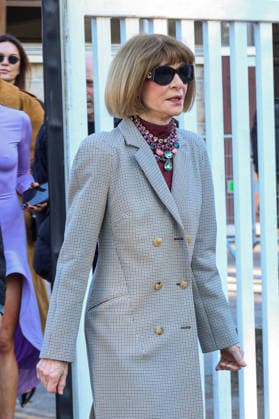 Anna Wintour exits at the Stella McCartney Womens Ready to Wear Fall Winter 2026 2027 show during Paris Fashion Week PFW at the Grand Manège Jean Caucanas, in Paris, France, on March 4th, 2026 Denis Guignebourg Bestimage Exits at the Stella McCartney Womens Ready to Wear Fall Winter 2026 2027 show during Paris Fashion Week PFW at the Grand Manège Jean Caucanas, in Paris, France, on March 4th, 2026 Paris France  Copyright: xDenisxGuignebourgx xBestimagexDenisxGuignebourgx xBestimagex
