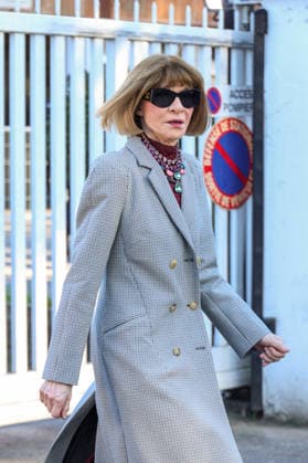 Anna Wintour exits at the Stella McCartney Womens Ready to Wear Fall Winter 2026 2027 show during Paris Fashion Week PFW at the Grand Manège Jean Caucanas, in Paris, France, on March 4th, 2026 Denis Guignebourg Bestimage Exits at the Stella McCartney Womens Ready to Wear Fall Winter 2026 2027 show during Paris Fashion Week PFW at the Grand Manège Jean Caucanas, in Paris, France, on March 4th, 2026 Paris France  Copyright: xDenisxGuignebourgx xBestimagexDenisxGuignebourgx xBestimagex