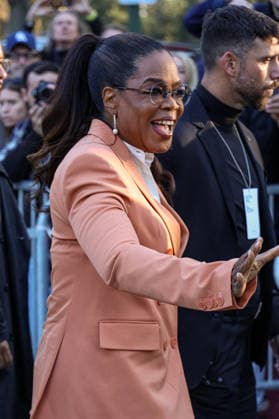 Oprah Winfrey exits at the Stella McCartney Womens Ready to Wear Fall Winter 2026 2027 show during Paris Fashion Week PFW at the Grand Manège Jean Caucanas, in Paris, France, on March 4th, 2026 Denis Guignebourg Bestimage Exits at the Stella McCartney Womens Ready to Wear Fall Winter 2026 2027 show during Paris Fashion Week PFW at the Grand Manège Jean Caucanas, in Paris, France, on March 4th, 2026 Paris France  Copyright: xDenisxGuignebourgx xBestimagexDenisxGuignebourgx xBestimagex