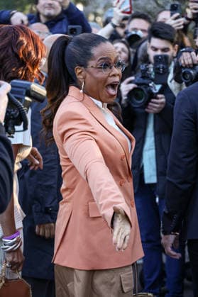 Oprah Winfrey exits at the Stella McCartney Womens Ready to Wear Fall Winter 2026 2027 show during Paris Fashion Week PFW at the Grand Manège Jean Caucanas, in Paris, France, on March 4th, 2026 Denis Guignebourg Bestimage Exits at the Stella McCartney Womens Ready to Wear Fall Winter 2026 2027 show during Paris Fashion Week PFW at the Grand Manège Jean Caucanas, in Paris, France, on March 4th, 2026 Paris France  Copyright: xDenisxGuignebourgx xBestimagexDenisxGuignebourgx xBestimagex