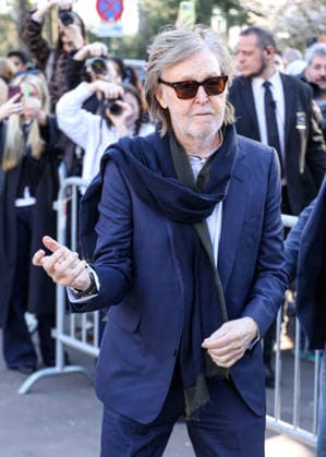 Paul McCartney arrivals at the Stella McCartney Womens Ready to Wear Fall Winter 2026 2027 show during Paris Fashion Week PFW at the Grand Manège Jean Caucanas, in Paris, France, on March 4, 2026 Denis Guignebourg Bestimage Arrivals at the Stella McCartney Womens Ready to Wear Fall Winter 2026 2027 show during Paris Fashion Week PFW at the Grand Manège Jean Caucanas, in Paris, France, on March 4, 2026 Paris France  Copyright: xDenisxGuignebourgx xBestimagexDenisxGuignebourgx xBestimagex