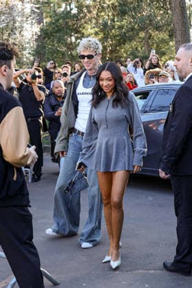 Casie Baker and Machine Gun Kelly MGK arrivals at the Stella McCartney Womens Ready to Wear Fall Winter 2026 2027 show during Paris Fashion Week PFW at the Grand Manège Jean Caucanas, in Paris, France, on March 4, 2026 Denis Guignebourg Bestimage Arrivals at the Stella McCartney Womens Ready to Wear Fall Winter 2026 2027 show during Paris Fashion Week PFW at the Grand Manège Jean Caucanas, in Paris, France, on March 4, 2026 Paris France  Copyright: xDenisxGuignebourgx xBestimagexDenisxGuignebourgx xBestimagex