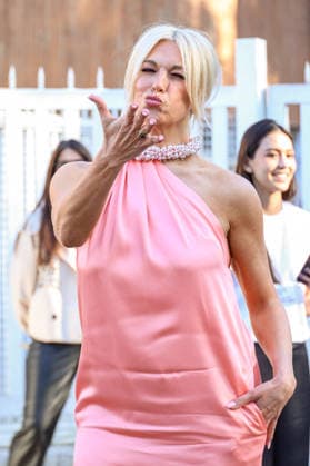 Hannah Waddingham arrivals at the Stella McCartney Womens Ready to Wear Fall Winter 2026 2027 show during Paris Fashion Week PFW at the Grand Manège Jean Caucanas, in Paris, France, on March 4, 2026 Denis Guignebourg Bestimage Arrivals at the Stella McCartney Womens Ready to Wear Fall Winter 2026 2027 show during Paris Fashion Week PFW at the Grand Manège Jean Caucanas, in Paris, France, on March 4, 2026 Paris France  Copyright: xDenisxGuignebourgx xBestimagexDenisxGuignebourgx xBestimagex