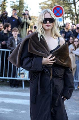 Reneé Rapp at the Arrivals at the Stella McCartney Womens Ready to Wear Fall Winter 2026 2027 show during Paris Fashion Week PFW at the Grand Manège Jean Caucanas, in Paris, France, on March 4, 2026 Denis Guignebourg Bestimage Arrivals at the Stella McCartney Womens Ready to Wear Fall Winter 2026 2027 show during Paris Fashion Week PFW at the Grand Manège Jean Caucanas, in Paris, France, on March 4, 2026 Paris France  Copyright: xDenisxGuignebourgx xBestimagexDenisxGuignebourgx xBestimagex