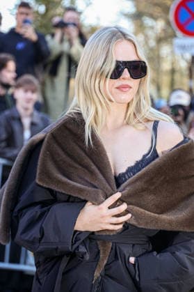 Reneé Rapp at the Arrivals at the Stella McCartney Womens Ready to Wear Fall Winter 2026 2027 show during Paris Fashion Week PFW at the Grand Manège Jean Caucanas, in Paris, France, on March 4, 2026 Denis Guignebourg Bestimage Arrivals at the Stella McCartney Womens Ready to Wear Fall Winter 2026 2027 show during Paris Fashion Week PFW at the Grand Manège Jean Caucanas, in Paris, France, on March 4, 2026 Paris France  Copyright: xDenisxGuignebourgx xBestimagexDenisxGuignebourgx xBestimagex
