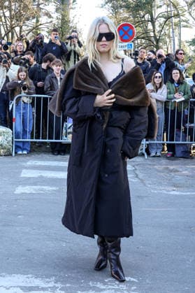 Reneé Rapp at the Arrivals at the Stella McCartney Womens Ready to Wear Fall Winter 2026 2027 show during Paris Fashion Week PFW at the Grand Manège Jean Caucanas, in Paris, France, on March 4, 2026 Denis Guignebourg Bestimage Arrivals at the Stella McCartney Womens Ready to Wear Fall Winter 2026 2027 show during Paris Fashion Week PFW at the Grand Manège Jean Caucanas, in Paris, France, on March 4, 2026 Paris France  Copyright: xDenisxGuignebourgx xBestimagexDenisxGuignebourgx xBestimagex