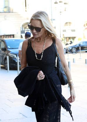 Kate Moss Kate Moss is seen on March 04, 2026 in Paris, France.  Copyright: xDidierxFereyx
