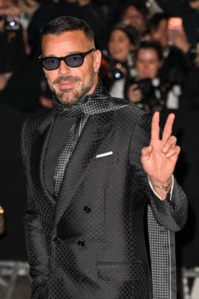 PFW Tom Ford Outside Arrivals Ricky Martin arriving at the Tom Ford show during Fashion Week in Paris, France on March 4, 2026. Photo by Julien Reynaud APS-Medias ABACAPRESS.COM Paris France  Copyright: xReynaudxJulien APS-Medias ABACAx