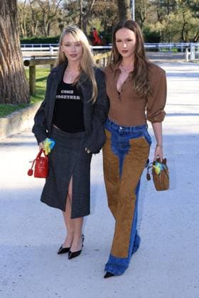 Jerome Domine - PFW - Stella McCartney Photocall - Bela Lola Clark and Tilly Clark pictured at photocall of the Stella McCartney fashion show during Paris Fashion Week on March 4, 2026 in Paris, France. Photo by Jerome Domine ABACAPRESS.COM Paris France  Copyright: xDominexJerome ABACAx