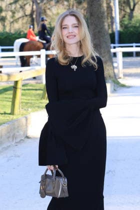 Jerome Domine - PFW - Stella McCartney Photocall - Bela Natalia Vodianova pictured at photocall of the Stella McCartney fashion show during Paris Fashion Week on March 4, 2026 in Paris, France. Photo by Jerome Domine ABACAPRESS.COM Paris France  Copyright: xDominexJerome ABACAx