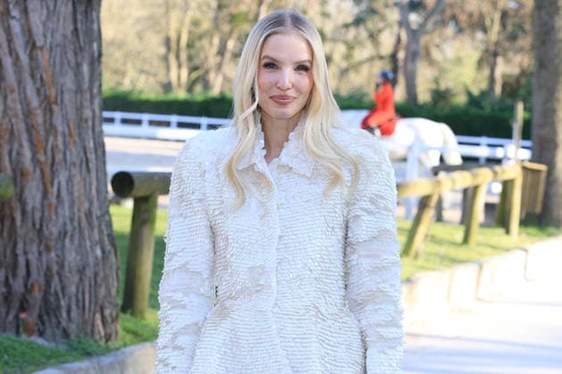 Jerome Domine - PFW - Stella McCartney Photocall - Bela Leonie Hanne pictured at photocall of the Stella McCartney fashion show during Paris Fashion Week on March 4, 2026 in Paris, France. Photo by Jerome Domine ABACAPRESS.COM Paris France  Copyright: xDominexJerome ABACAx
