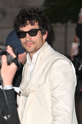 PFW Tom Ford Outside Arrivals Paul Anthony Kelly arriving at the Tom Ford show during Fashion Week in Paris, France on March 4, 2026. Photo by Julien Reynaud APS-Medias ABACAPRESS.COM Paris France  Copyright: xReynaudxJulien APS-Medias ABACAx
