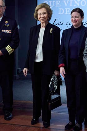 March 4, 2026, Madrid, Madrid, Spain: QUEEN SOFIA visits the exhibition The flag that came from the sea. The colours that identify us Madrid Spain - ZUMAc260 20260304_zep_c260_005 Copyright: xMikexChicorrox