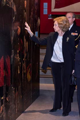 March 4, 2026, Madrid, Madrid, Spain: QUEEN SOFIA visits the exhibition The flag that came from the sea. The colours that identify us Madrid Spain - ZUMAc260 20260304_zep_c260_023 Copyright: xMikexChicorrox