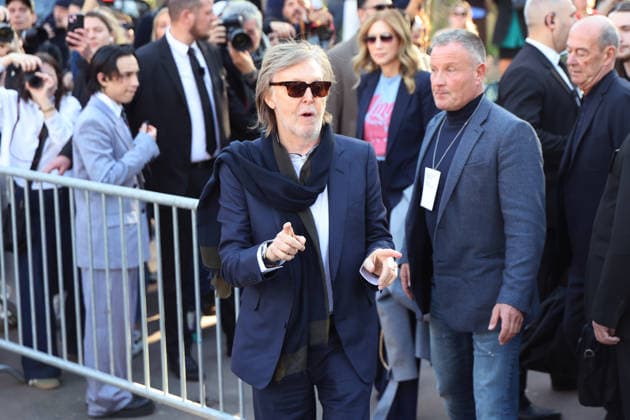 Paul McCartney seen outside Stella McCartney s Fashion Show during Paris Fashion Week - Womenswear Fall Winter 2026 2027 Paul McCartney seen outside Stella McCartney s Fashion Show during Paris Fashion Week - Womenswear Fall Winter 2026 2027 in Paris on March 4, 2026.  Copyright: xBertrandxVanierx