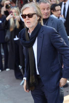 Paul McCartney seen outside Stella McCartney s Fashion Show during Paris Fashion Week - Womenswear Fall Winter 2026 2027 Paul McCartney seen outside Stella McCartney s Fashion Show during Paris Fashion Week - Womenswear Fall Winter 2026 2027 in Paris on March 4, 2026.  Copyright: xBertrandxVanierx