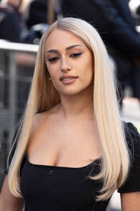 PFW Courreges Outside Arrivals NB Samia Kanaan arrived at the Courreges Womenswear Fall Winter 2026-2027 show as part of Paris Fashion Week on March 04, 2026 in Paris, France. Photo by Nasser Berzane ABACAPRESS.COM Paris France  Copyright: xBerzanexNasser ABACAx