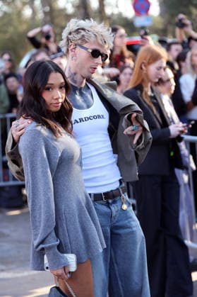 Casie Baker and Machine Gun Kelly seen outside Stella McCartney s Fashion Show during Paris Fashion Week - Womenswear Fall Winter 2026 2027 Casie Baker and Machine Gun Kelly seen outside Stella McCartney s Fashion Show during Paris Fashion Week - Womenswear Fall Winter 2026 2027 in paris on March 4, 2026  Copyright: xBertrandxVanierx