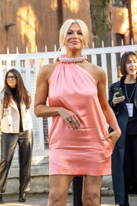 PFW Stella McCartney Outside Arrivals NB Hannah Waddingham arrived at the Stella McCartney Womenswear Fall Winter 2026-2027 show as part of Paris Fashion Week on March 04, 2026 in Paris, France. Photo by Nasser Berzane ABACAPRESS.COM Paris France  Copyright: xBerzanexNasser ABACAx
