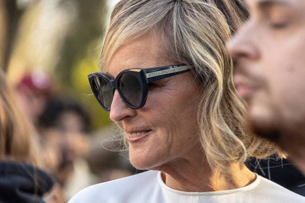 PFW Stella McCartney Outside Arrivals NB Helen Hunt arrived at the Stella McCartney Womenswear Fall Winter 2026-2027 show as part of Paris Fashion Week on March 04, 2026 in Paris, France. Photo by Nasser Berzane ABACAPRESS.COM Paris France  Copyright: xBerzanexNasser ABACAx