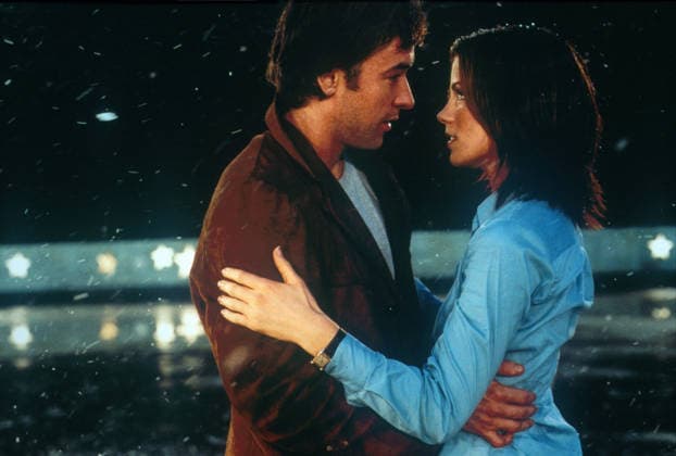 Serendipity Movie Stills Sep 13, 2001; Hollywood, CA, USA; JOHN CUSACK as Jonathan Trager and KATE BECKINSALE as Sara Thomas in the romantic comedy Serendipity directed by Peter Chelsom. Hollywood CA USA Copyright: xTapestryxFilmsx