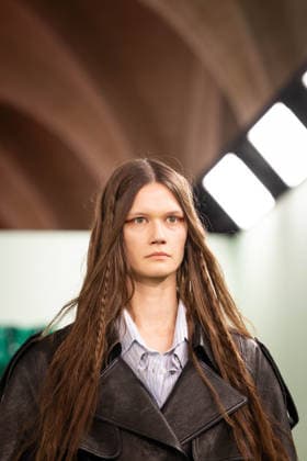 PFW - Acne Studios Runway AJ A model presents a creation for Acne Studios for the Women s Ready to Wear Fall Winter 2026-2027 collection fashion show as part of the Paris Women Fashion Week (PFW), in Paris, on March 4, 2026. Photo by Alexis Jumeau ABACAPRESS.COM Paris France  Copyright: xJumeauxAlexis ABACAx