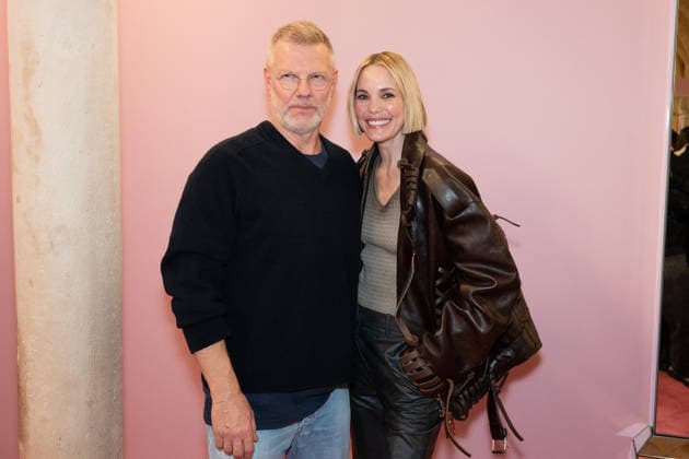 PFW - Acne Studios Front Row Designer Jonny Johansson and Leslie Bibb attend the Acne Studios Womenswear Fall Winter 2026-2027 show as part of Paris Fashion Week on March 04, 2026 in Paris, France. Photo by Laurent Zabulon ABACAPRESS.COM Paris France  Copyright: xZabulonxLaurent ABACAx
