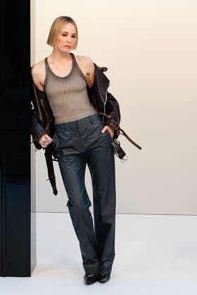 PFW - Acne Studios Photo by ABACAPRESS.COM Leslie Bibb attends the Acne Studios WI26 Show as part of Paris Fashion Week on March 04, 2026 in Paris, France. Photo by ABACAPRESS.COM Paris France  Copyright: xABACAx