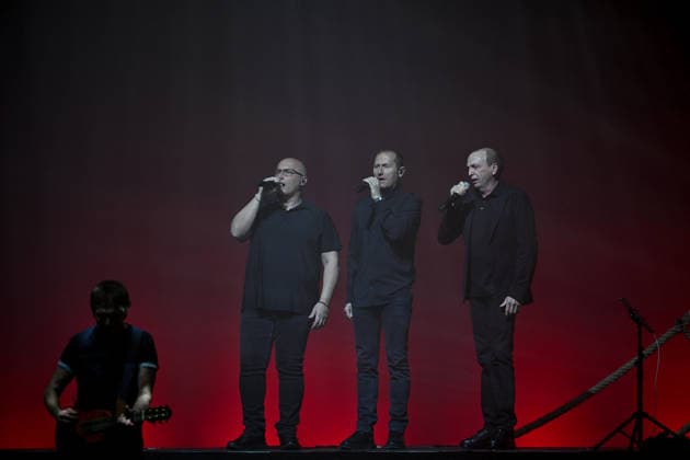 I Muvrini In Concert - Paris I Muvrini, Alain Bernardini, Stéphane Mangiantini performs at the l Olympia in Paris, France on March 4, 2026. Photo by Christophe Meng ABACAPRESS.COM Paris France  Copyright: xMengxChristophe ABACAx