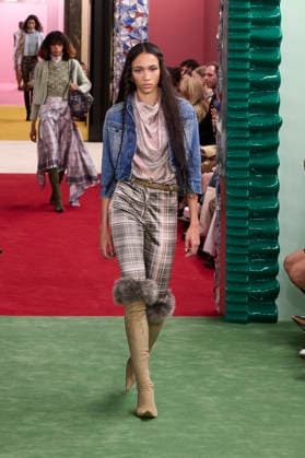 Paris Fashion Week - Women F W 26-27 Acne Studios Fashion Show Catwalk Paris, France Mauria Caetano Paris Fashion Week - Women F W 26-27 Acne Studios Fashion Show Catwalk Paris, France 4th March 2026 SGPItalia id 134576_001 * Not Exclusive  Copyright: xLorenzoxCremonax