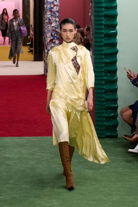 Paris Fashion Week - Women F W 26-27 Acne Studios Fashion Show Catwalk Paris, France Paris Fashion Week - Women F W 26-27 Acne Studios Fashion Show Catwalk Paris, France 4th March 2026 SGPItalia id 134576_001 * Not Exclusive  Copyright: xLorenzoxCremonax
