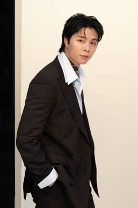 PFW - Acne Studios Photocall Johnny, Seo Yeongho attends the Acne Studios WI26 Show as part of Paris Fashion Week on March 04, 2026 in Paris, France. Photo by Laurent Zabulon ABACAPRESS.COM Paris France  Copyright: xZabulonxLaurent ABACAx