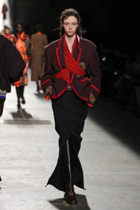 PFW - Dries Van Noten Runway A model walks the runway during the Dries Van Noten Womenswear Fall Winter 2026-2027 show as part of Paris Fashion Week on March 04, 2026 in Paris, France. Photo by Alain Gil Gonzalez ABACAPRESS.COM Paris France  Copyright: xGonzalezxAlain-Gil ABACAx