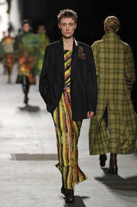 PFW - Dries Van Noten Runway A model walks the runway during the Dries Van Noten Womenswear Fall Winter 2026-2027 show as part of Paris Fashion Week on March 04, 2026 in Paris, France. Photo by Alain Gil Gonzalez ABACAPRESS.COM Paris France  Copyright: xGonzalezxAlain-Gil ABACAx