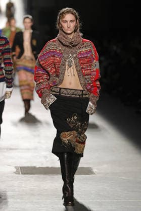PFW - Dries Van Noten Runway A model walks the runway during the Dries Van Noten Womenswear Fall Winter 2026-2027 show as part of Paris Fashion Week on March 04, 2026 in Paris, France. Photo by Alain Gil Gonzalez ABACAPRESS.COM Paris France  Copyright: xGonzalezxAlain-Gil ABACAx
