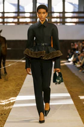 Stella McCartney Womens Ready to Wear Autumn Winter 2026 2027 fashion show during Paris Fashion Week PFW on March 8, 2026 clear 135 Translation results Translation results Stella McCartney Womens Ready to Wear Autumn Winter 2026 2027 Collection fashion show during Paris Fashion Week PFW on March 8, 2026 Paris France  Copyright: xAgencex xBestimagexAgencex xBestimagex