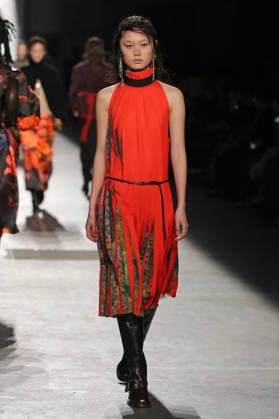 PFW - Dries Van Noten Runway A model walks the runway during the Dries Van Noten Womenswear Fall Winter 2026-2027 show as part of Paris Fashion Week on March 04, 2026 in Paris, France. Photo by Alain Gil Gonzalez ABACAPRESS.COM Paris France  Copyright: xGonzalezxAlain-Gil ABACAx