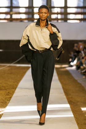 Stella McCartney Womens Ready to Wear Autumn Winter 2026 2027 fashion show during Paris Fashion Week PFW on March 8, 2026 clear 135 Translation results Translation results Stella McCartney Womens Ready to Wear Autumn Winter 2026 2027 Collection fashion show during Paris Fashion Week PFW on March 8, 2026 Paris France  Copyright: xAgencex xBestimagexAgencex xBestimagex