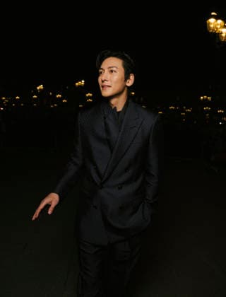 Ji Chang wook au défilé Tom Ford Collection Femme Prêt à Porter Automne Hiver 2026 2027 lors de la Fashion Week de Paris, le 4 mars 2026 Delpech Melloul Sarkissian Bestimage Celebrities at Tom Ford Women Ready to Wear Fall Winter 2026 2027 Collection fashion show, during Paris Fashion Week on march 4th 2026 Paris France  Copyright: xDelpechx-xMelloulx-xSarkissianx xBestimagexDelpechx-xMelloulx-xSarkissianx xBestimagex