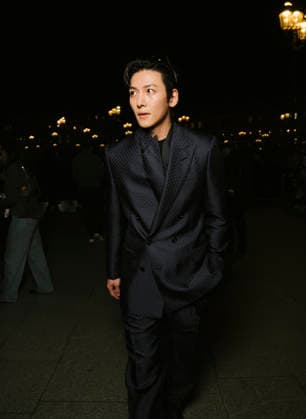 Ji Chang wook au défilé Tom Ford Collection Femme Prêt à Porter Automne Hiver 2026 2027 lors de la Fashion Week de Paris, le 4 mars 2026 Delpech Melloul Sarkissian Bestimage Celebrities at Tom Ford Women Ready to Wear Fall Winter 2026 2027 Collection fashion show, during Paris Fashion Week on march 4th 2026 Paris France  Copyright: xDelpechx-xMelloulx-xSarkissianx xBestimagexDelpechx-xMelloulx-xSarkissianx xBestimagex