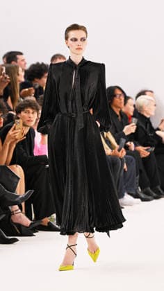 Tom Ford fashion show Womens Ready to Wear Autumn Winter 2026 2027 Collection during Paris Fashion Week PFW on March 4, 2026 Tom Ford fashion show Womens Ready to Wear Autumn Winter 2026 2027 Collection during Paris Fashion Week PFW on March 4, 2026 Paris France  Copyright: xAgencex xBestimagexAgencex xBestimagex