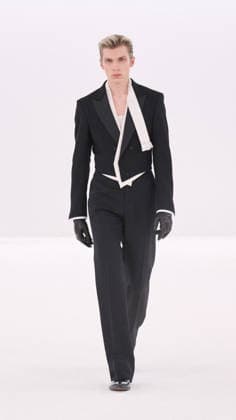 Tom Ford fashion show Womens Ready to Wear Autumn Winter 2026 2027 Collection during Paris Fashion Week PFW on March 4, 2026 Tom Ford fashion show Womens Ready to Wear Autumn Winter 2026 2027 Collection during Paris Fashion Week PFW on March 4, 2026 Paris France  Copyright: xAgencex xBestimagexAgencex xBestimagex