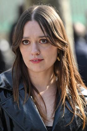 PFW Chloe Outside Arrivals Aimee Lou Wood arriving at the Chloeshow during Fashion Week in Paris, France on March 5, 2026. Photo by Julien Reynaud APS-Medias ABACAPRESS.COM Paris France  Copyright: xReynaudxJulien APS-Medias ABACAx