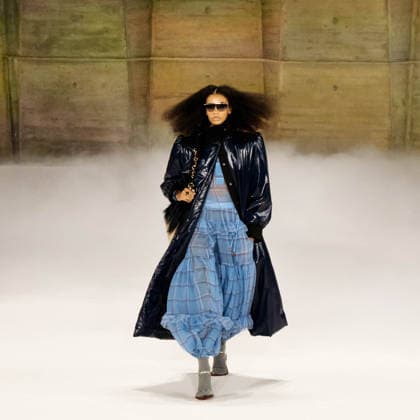 Paris fashion week Womenwear FALL WINTER 2026 2027 CHLOE 5th March 2026 sylvie lefort photography MAXPPP 05 03 2026 @sylvie Lefort Photography MAXPPP 05 03 26 Models present creations from the Womenswear FALL WINTER 2026 2027collection by CHLOE during the Paris Fashion Week, in Paris, France 5th March 2026 The presentation of the Womens collections from March 2nd to March 10th 26  Copyright: xMAXPPPxsylviexlefortxphotographyx LFR202603055136 LFR202603055136