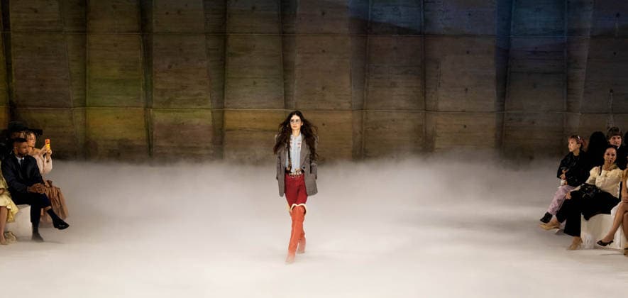 Paris fashion week Womenwear FALL WINTER 2026 2027 CHLOE 5th March 2026 sylvie lefort photography MAXPPP 05 03 2026 @sylvie Lefort Photography MAXPPP 05 03 26 Models present creations from the Womenswear FALL WINTER 2026 2027collection by CHLOE during the Paris Fashion Week, in Paris, France 5th March 2026 The presentation of the Womens collections from March 2nd to March 10th 26  Copyright: xMAXPPPxsylviexlefortxphotographyx LFR202603055137 LFR202603055137