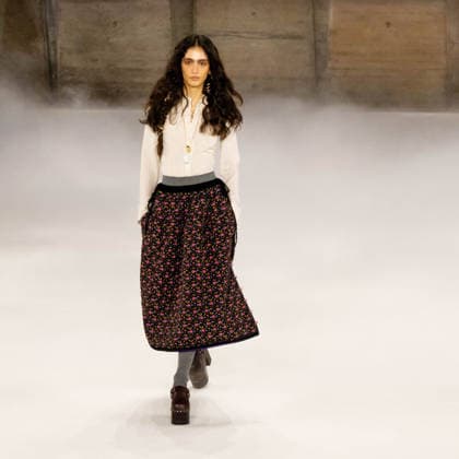 Paris fashion week Womenwear FALL WINTER 2026 2027 CHLOE 5th March 2026 sylvie lefort photography MAXPPP 05 03 2026 @sylvie Lefort Photography MAXPPP 05 03 26 Models present creations from the Womenswear FALL WINTER 2026 2027collection by CHLOE during the Paris Fashion Week, in Paris, France 5th March 2026 The presentation of the Womens collections from March 2nd to March 10th 26  Copyright: xMAXPPPxsylviexlefortxphotographyx LFR202603055167 LFR202603055167