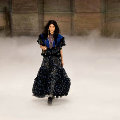 Paris fashion week Womenwear FALL WINTER 2026 2027 CHLOE 5th March 2026 sylvie lefort photography MAXPPP 05 03 2026 @sylvie Lefort Photography MAXPPP 05 03 26 Models present creations from the Womenswear FALL WINTER 2026 2027collection by CHLOE during the Paris Fashion Week, in Paris, France 5th March 2026 The presentation of the Womens collections from March 2nd to March 10th 26  Copyright: xMAXPPPxsylviexlefortxphotographyx LFR202603055171 LFR202603055171