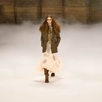 Paris fashion week Womenwear FALL WINTER 2026 2027 CHLOE 5th March 2026 sylvie lefort photography MAXPPP 05 03 2026 @sylvie Lefort Photography MAXPPP 05 03 26 Models present creations from the Womenswear FALL WINTER 2026 2027collection by CHLOE during the Paris Fashion Week, in Paris, France 5th March 2026 The presentation of the Womens collections from March 2nd to March 10th 26  Copyright: xMAXPPPxsylviexlefortxphotographyx LFR202603055208 LFR202603055208