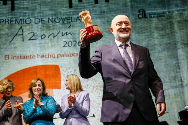 Entertainment Bilder des Tages Azorín Novel Prize 2026 Award Gala The director and editor of the literary agency Editabundo, Pablo Álvarez, winner of the Azorín Novel Prize 2026, on March 5, 2026, in Alicante, Valencian Community Spain The Azorín Novel Prize 2026, endowed with 45,000 euros, celebrates its 33rd edition this Thursday in the Auditorium of the Provincial Council of Alicante, celebrates its 33rd edition this Thursday at the Auditorio de la Diputación de Alicante Ten works, selected from 735 originals, are competing for the award that reflects the growing presence of thrillers and historical novels in todays narrative 05 MARCH 2026 PREMIO NOVELA LIBRO PREMIO AZORÍN LITERATURA Joaquín P Alicante Comunidad Valenciana Alicante Comunidad Valenciana Espana Copyright: xJoaquinxP.xReinax 7341690